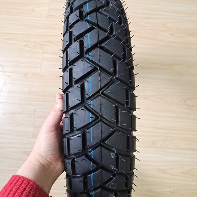 35%~55%ゴム含有量 90/90/21 モーターサイクルのタイヤ