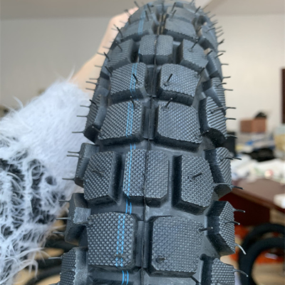 3.00 18 モーターサイクルのタイヤケース 保証された25日以内の配達時間