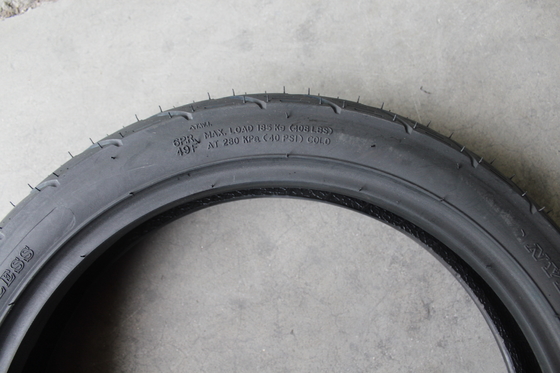 中国製 スクータータイヤ 90/90-14 質量2.6kg ゴム含有量35%~55%