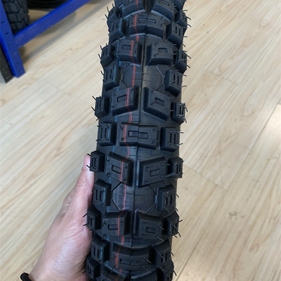 モーターサイクルのタイヤリタイア加工機300-17で毎日5000個生産する