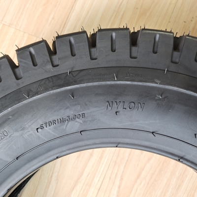 超4.50-12 トューブレスバイクタイヤ OEM 対応