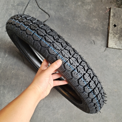 生産能力 日 5000pcs バイクタイヤ タイヤ 90/90-18 チューブレスタイヤケース