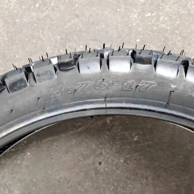 モーターサイクルのタイヤ 2.75-17 先端技術付きのチューブレスタイヤケース