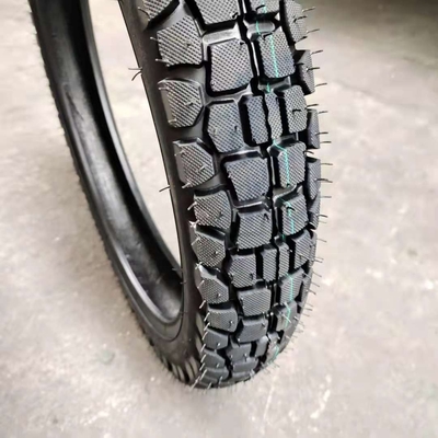モーターサイクルのタイヤ 2.75-17 先端技術付きのチューブレスタイヤケース