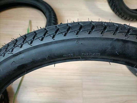 チンダオ 荷乗港 供給 60/100-17 70/100-17 タイヤキャシン付きバイクタイヤ