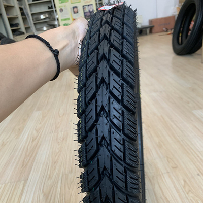 20000 KM ワークライフ モーターサイクルのタイヤ 2.75-17 47 L マジオンからディープパターンのデザイン