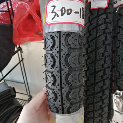 直接タイヤカバー 3.00 18 35%~55%ゴム含有量を持つバイクタイヤ 300-18
