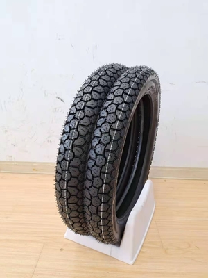 直接Llantas Neumaticos de Moto アフリカ市場での配達時間 25日以内