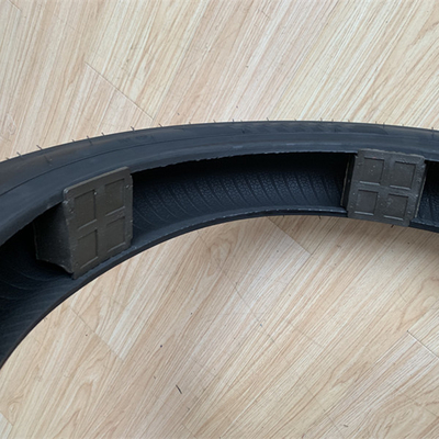 モーターサイクルのタイヤ 90/90/17 20000 KM 作業寿命と1日5000 pcs 容量