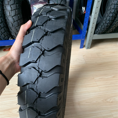 500-12 パワータイヤのためのオートバイタイヤラック 10.5 拉伸強度 20000 KM 寿命