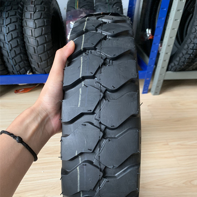 500-12 パワータイヤのためのオートバイタイヤラック 10.5 拉伸強度 20000 KM 寿命