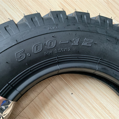 500-12 パワータイヤのためのオートバイタイヤラック 10.5 拉伸強度 20000 KM 寿命