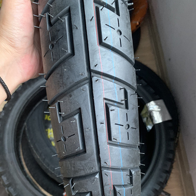 超ゴムモーターサイクルのタイヤ 90/90/18 生産能力は1日5000個
