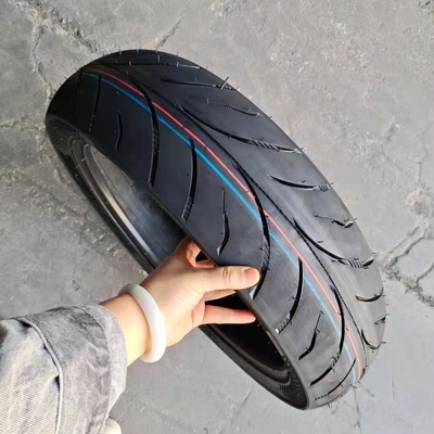 超ゴムモーターサイクルのタイヤ 140/70 17 モーターサイクルの装荷ポート 青島港