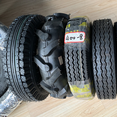 チューブタイヤ設計 三輪車用モーターサイクルのラジアルタイヤ MRF パターン 4.00-8