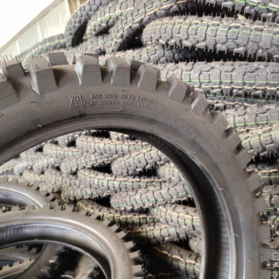 120/80-18 35%~45%のゴム含有量とTL 6.5KGのオートバイタイヤ