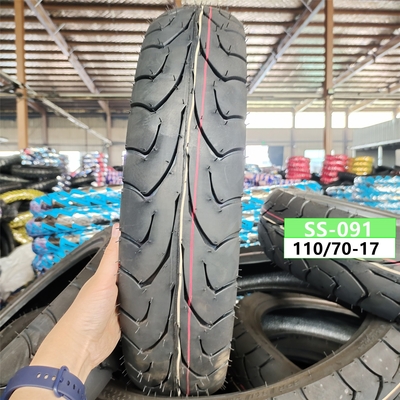 110/70-17 モーターサイクルのタイヤ 110/70/17 パターンタイヤ ケース 南米市場