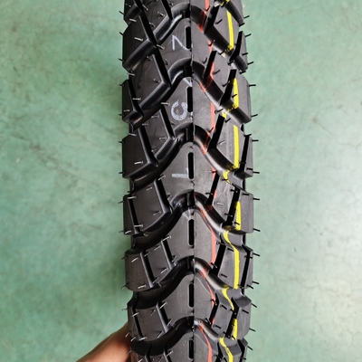 モーターサイクルのタイヤ2.75-17 チューブレスA級1日5000個 ディープデザインで生産