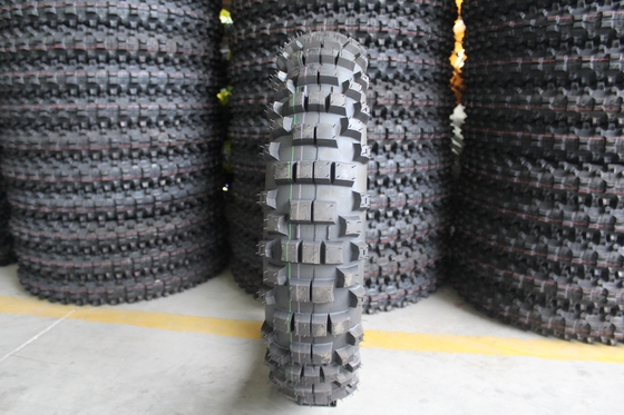 TL 6.8KG 140/80-18 140/80/18 140 80 18 中国のゴムモーターサイクルのタイヤ