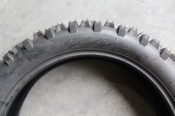 TL 6.8KG 140/80-18 140/80/18 140 80 18 中国のゴムモーターサイクルのタイヤ