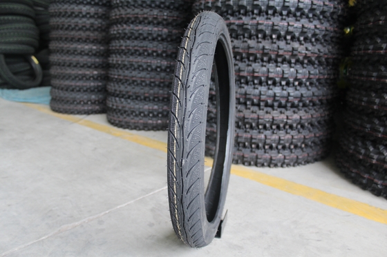 モーターサイクルのタイヤ 2.50-17 2.75-17 3.00-17 2.50-18 2.75-18 3.00-18 負荷容量 165kg