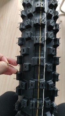 トンブルと150km/h速率 オフロード モーターサイクルのタイヤ 90 100 21 日本市場