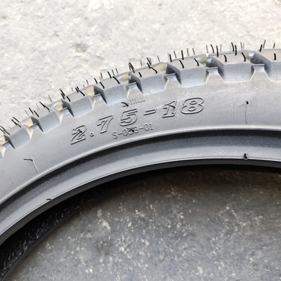 重荷用モーターサイクルのタイヤ2.75-18 20000 KM 作業寿命 25 日以内の配達時間