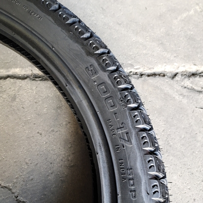 タイヤカバー バイクタイヤ 3.00-18 3.00x17 拉伸強度 10.5