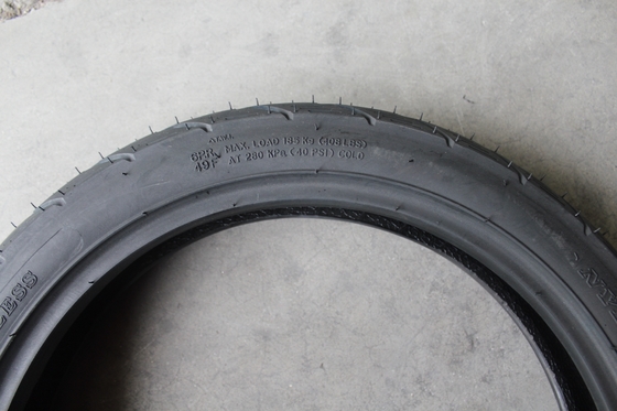 タイヤサイズ 14インチ スクーター用チューブレスタイヤ 80/90-14 90/90-14 100/80-14 荷乗港 青島港