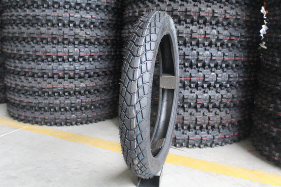 良い 80/90-16 台湾 モーターサイクルのタイヤ チューブレス プライレート 6PR/8PR 負荷 QTY/40'HQ 13000PCS