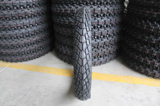 良い 80/90-16 台湾 モーターサイクルのタイヤ チューブレス プライレート 6PR/8PR 負荷 QTY/40'HQ 13000PCS