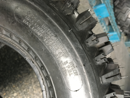 20x11-9 全地形用泥タイヤ 負荷容量 132kg ゴム含有量 35%-45%