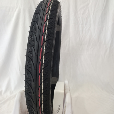 35%~45%のゴム含有度のある滑らかな運転 バイクタイヤ 70/90-17 80/90-17 90/90-17