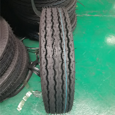 チューブタイヤ設計 三輪車用モーターサイクルのラジアルタイヤ MRF パターン 4.00-8