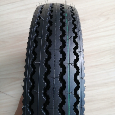 20000 KM 労働寿命と5000 pcs / 日 4.00-8 モーターサイクルのタイヤの生産能力