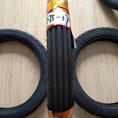 マキシス2.75-17 モーターサイクルのタイヤ 6 PR Ply グレードとゴム含有量 40%
