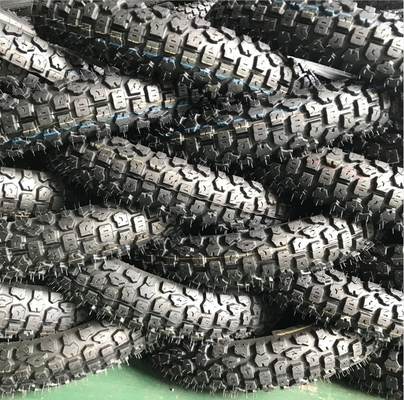 モーターサイクルのタイヤ/タイヤ 3.00-17 3.00-18 6/8 PR PLY 格付けと台湾技術