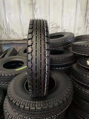 3/3.2/3.6 KG モーターサイクルのタイヤ 400-8 ランタス CEAT 4.00-8 モーターサイクルの愛好家にとって理想的です