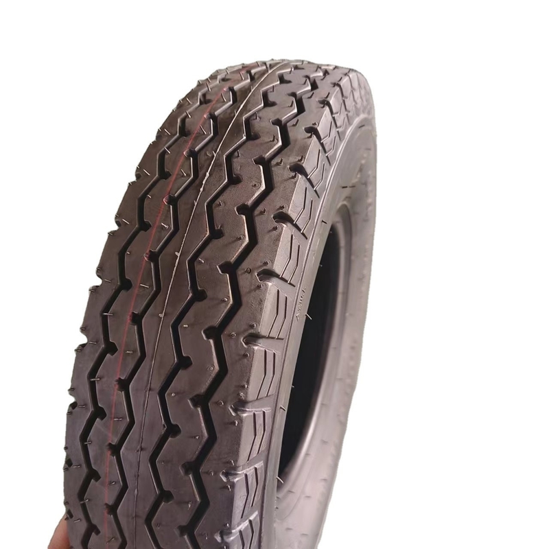 4.00-8 トゥック・トゥック バジャージュ トライサイクル モーターサイクルのタイヤ オリジナル・インド 交換用製品