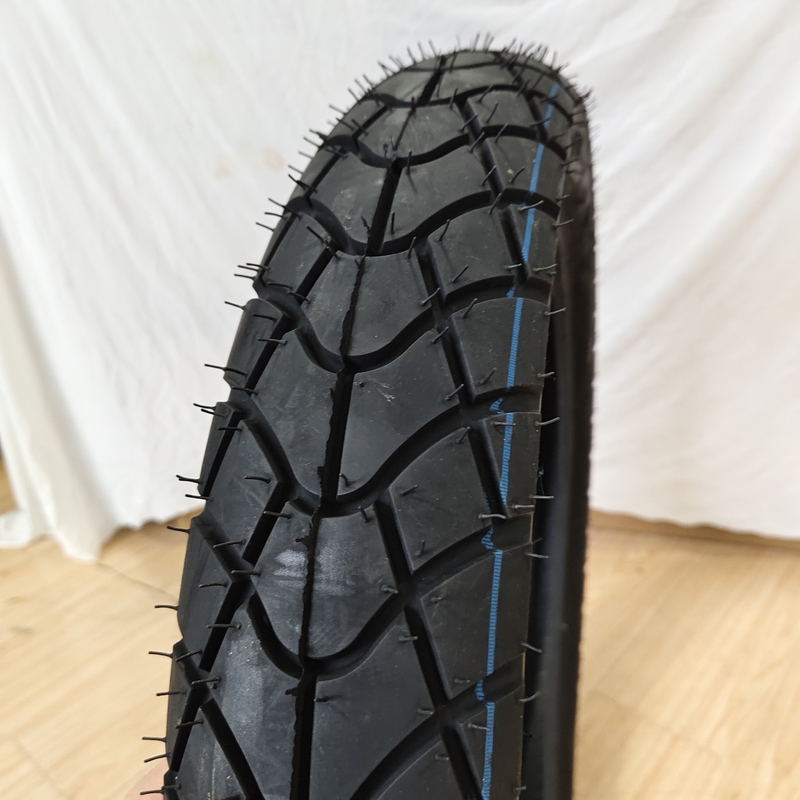 100/90-18 モーターサイクルのタイヤとタイヤ内部のチューブ 天然ゴム鋼ナイロン製のチューブ