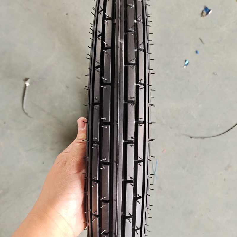 人気13インチバイクチューブタイヤ 2.50-17 2.75-17 2.50-18 2.75-18 タイヤケース付き