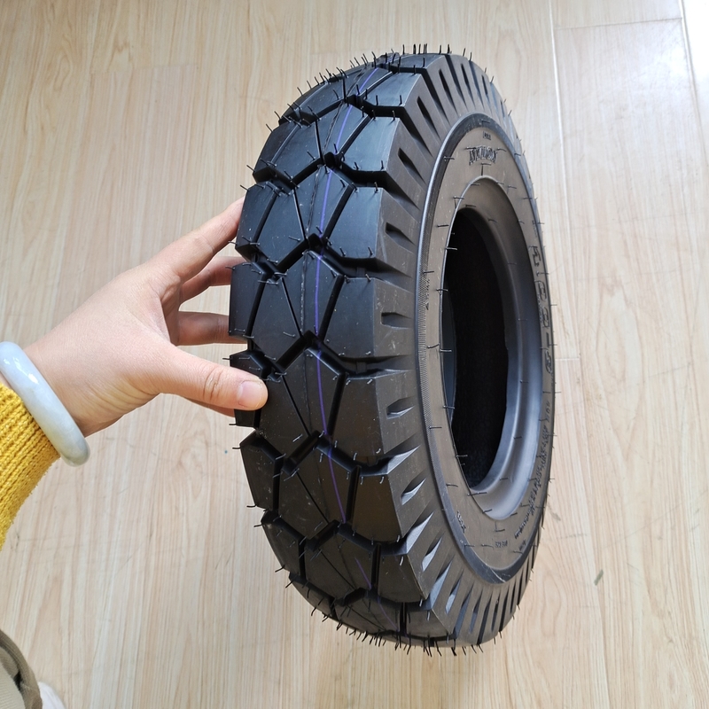 OEM 対応するオートバイタイヤ 高速タイヤ 4.00-8 天然ゴム鋼ナイロン