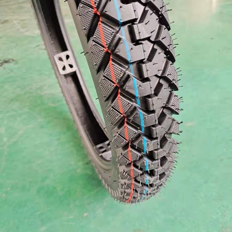 直接モーターサイクルのタイヤ交換機 3.00-18 20000 KM 作業寿命と時間 25 日以内に