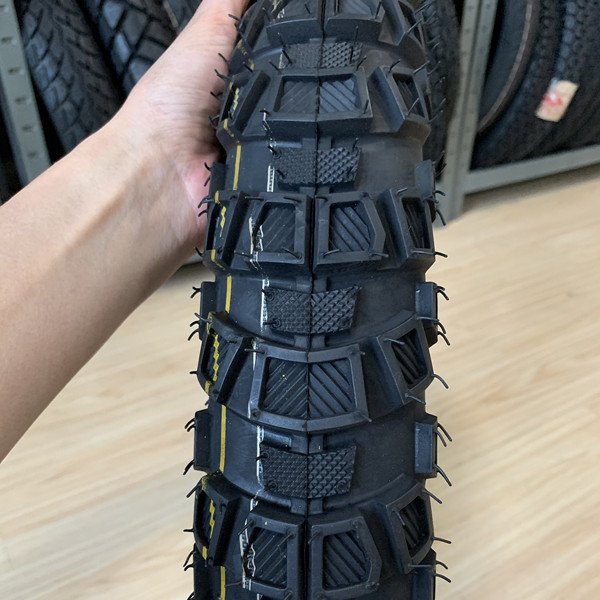 タイヤ ケース キング トライサイクルのタイヤ モーターサイクルのタイヤ 17