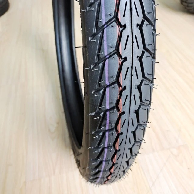 チンダオ港のロードタイヤ IRCモーターサイクルのタイヤのケース 60/100-17 70/100-17を含む