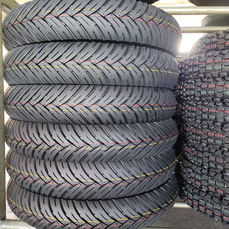 4.2kg 重量 柔らかいゴム モーターサイクルのタイヤ 100/90/18 120/80/17 100/90-17 120/70/17 909017