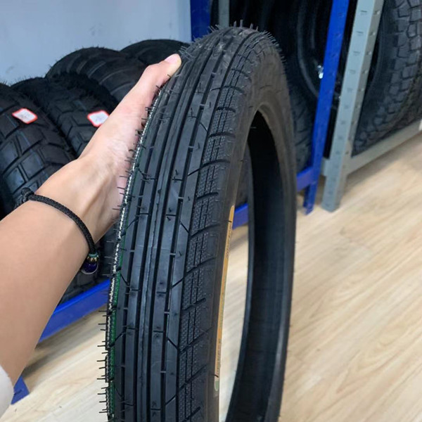 アフリカ市場 2.50 17 バイクのタイヤ 20000 KM 寿命