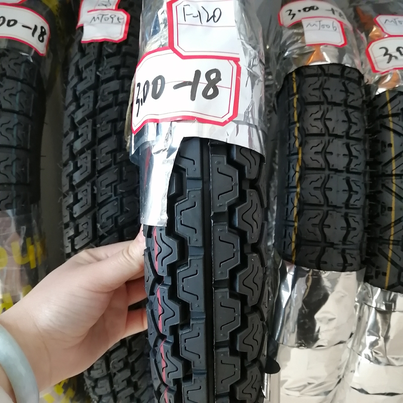 直接タイヤカバー 3.00 18 35%~55%ゴム含有量を持つバイクタイヤ 300-18