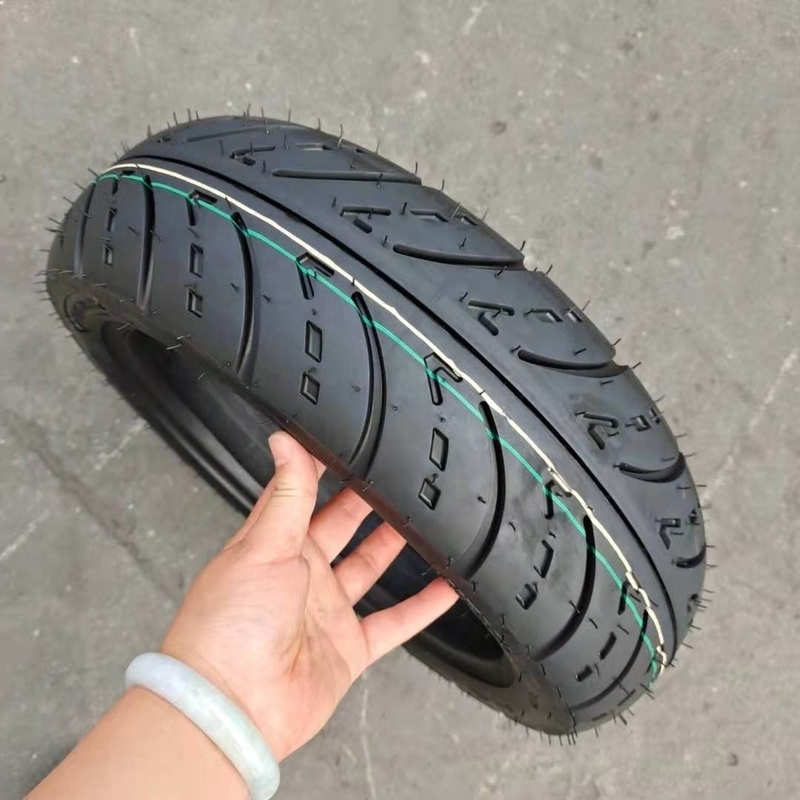 生産容量1日5000個 バイク用チューブレスタイヤ用タイヤケース 120/70 12