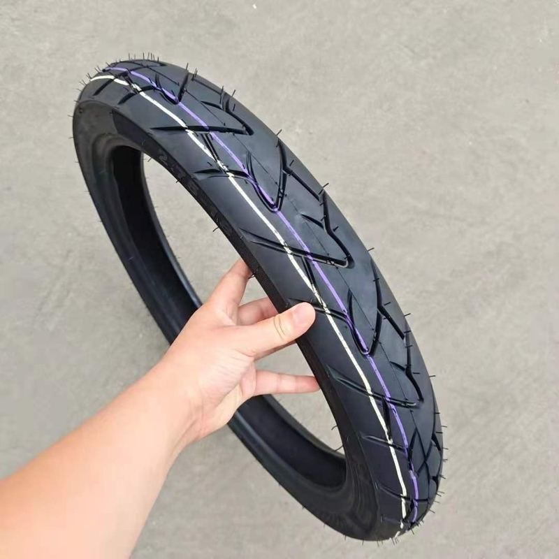 2.75-18 バイクタイヤ 高天然ゴム率と青島港の配達